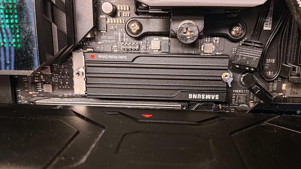 Samsung 9100 Pro SSD Review