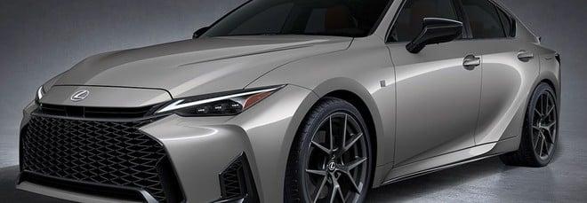 Lexus IS si rinnova: più sportiva, tecnologica e sicura