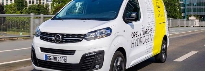 Stellantis, basta auto ad idrogeno: non ci sono prospettive
