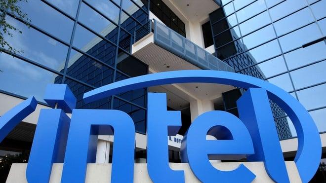 Il governo USA acquisisce una quota di Intel: il CEO esprime preoccupazione