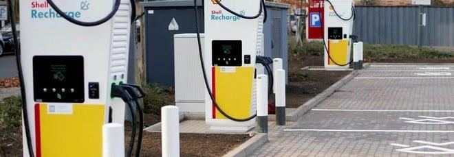 Shell testa i prezzi dinamici per le stazioni di ricarica rapida