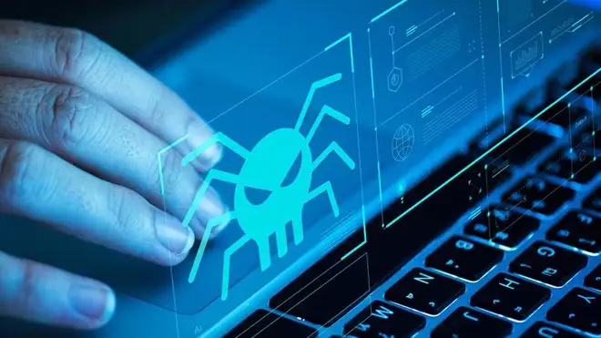 Hacker ucraino sfrutta 5.000 account per minare criptovalute: arrestato