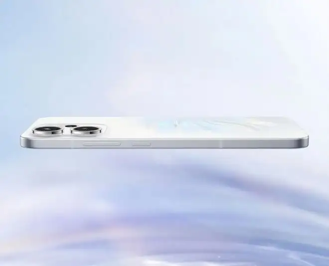 Oppo Reno 14 e 14 Pro ufficiali all'attacco della fascia medio/alta