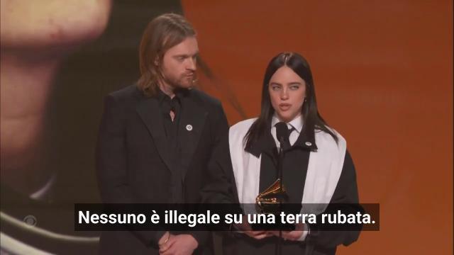 Billie Eilish, il discorso ai Grammy contro l'ICE: 