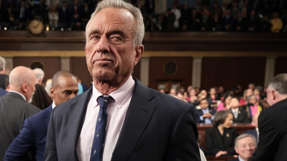 RFK Jr. barred registered Democrats from being vaccine advisors, lawsuit says