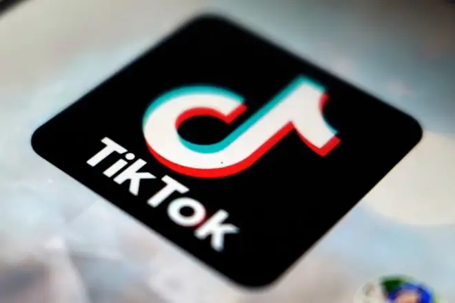 La Commissione Europea attacca nuovamente TikTok: avrebbe violato il DSA