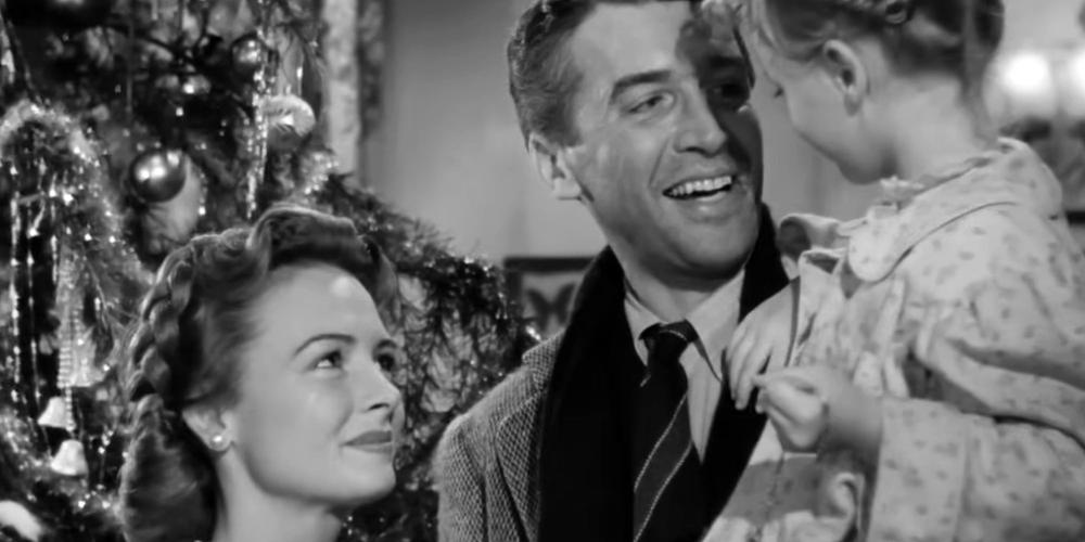 “Sacrilege”: Amazon Prime blasted by “It’s a Wonderful Life” fans for removing core scene