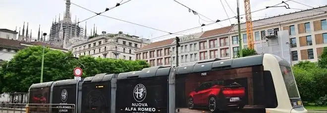 Alfa Romeo Junior: già oltre 40 mila ordini per il B-SUV. A Milano si festeggia così...