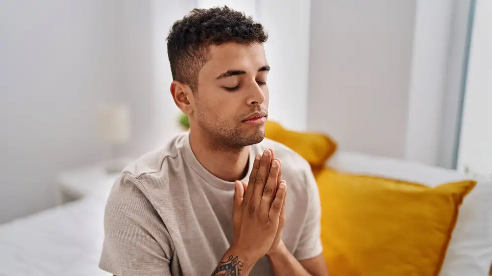 Study Finds Curative Power Of Prayer Limited To Genital Warts