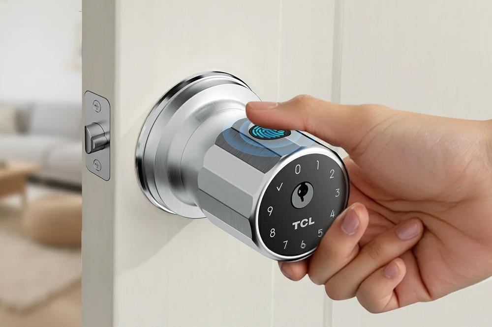 TCL’s new smart lock squeezes four unlocking methods into a door knob