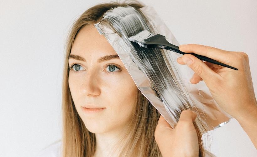 How to Fix Highlights That Are a Little Too Light by Manically Box Dying Your Hair Black
