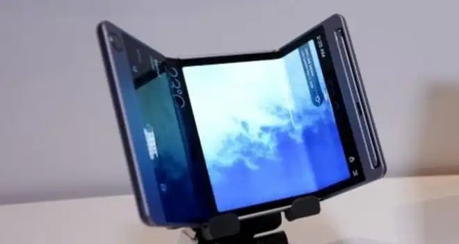 Samsung Galaxy G Fold, tanti nuovi indizi sul tri-fold dalla One UI 8