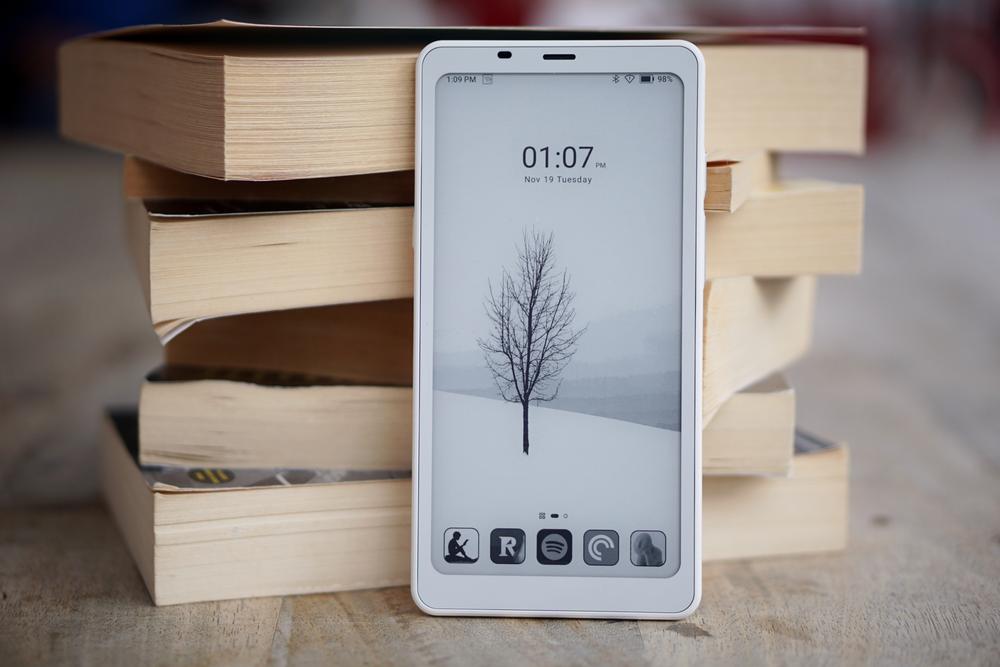 The smartphone-sized Boox Palma 2 is cheaper than ever for Prime Day