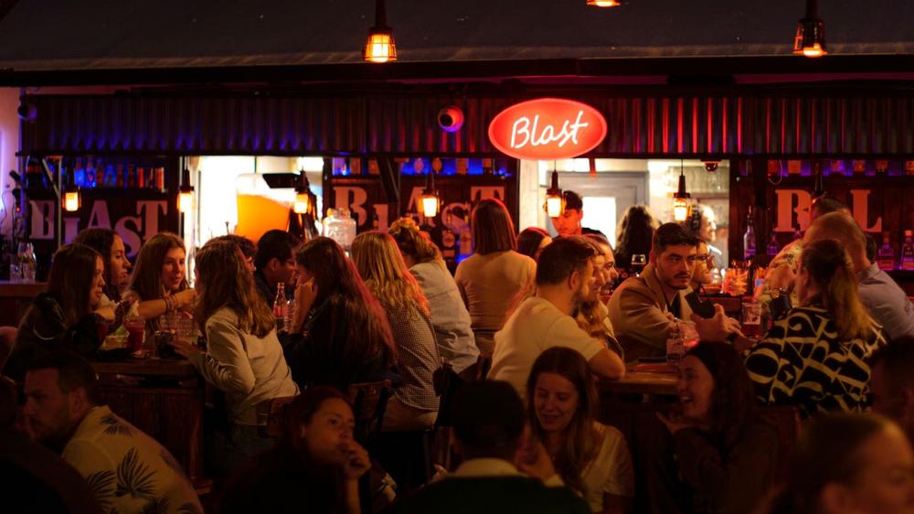 Bar owner blames ChatGPT & TikTok after finding fake ID of former president