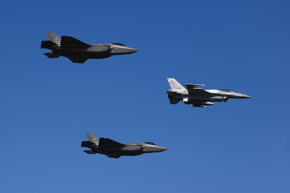 Romania scrambles jets, Poland closes airport over Russian drone alerts