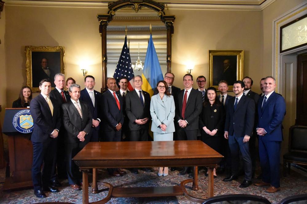 US-Ukraine minerals fund looks for manager as critical resources deal advances