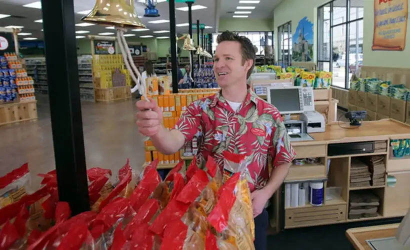 How to Make Polite Conversation With the Trader Joe’s Cashier While Your Cards Are Declining