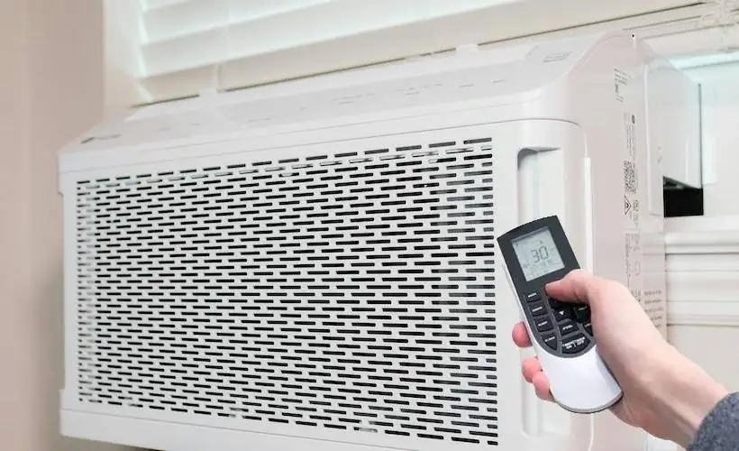 Woman Adjusts Thermostat From Sweltering 70 Degrees to Bone-Chilling 69 Degrees