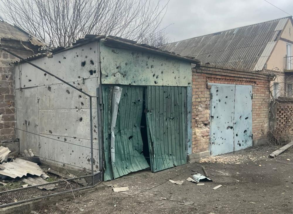 Russian attacks kill 2, injure 15 in Ukraine over past day