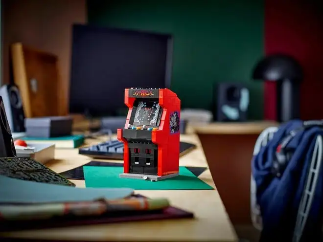 LEGO, ecco il cabinato arcade per i nostalgici con spazio e budget ristretti