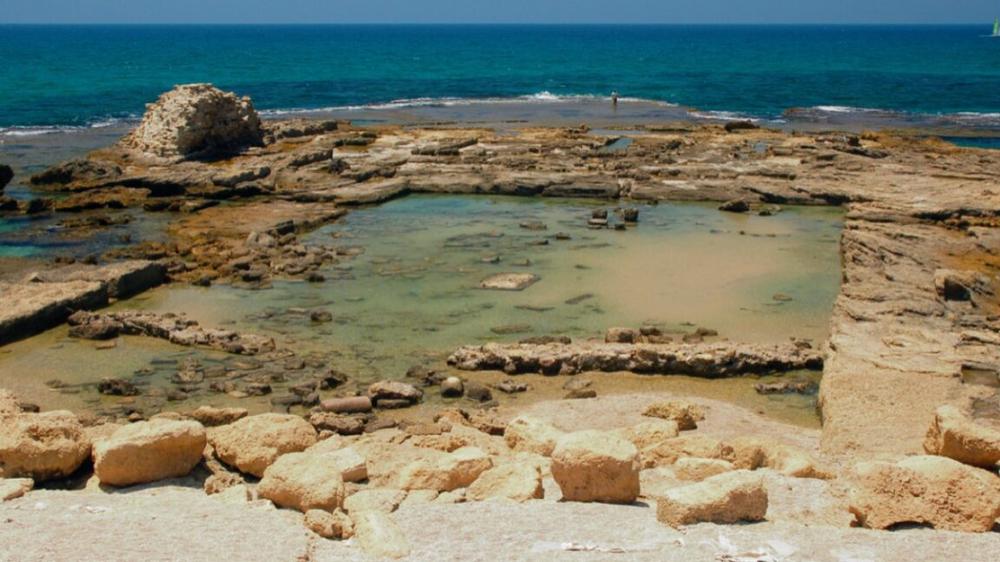 Making Roman concrete produces as much CO2 as modern concrete