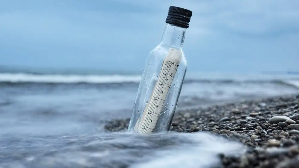Woman finally gets reply to message in a bottle that she dropped 31 years ago