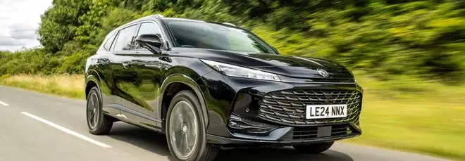 MG HS Hybrid+ già in vendita in UK: le caratteristiche del motore ibrido. Quando in Italia?