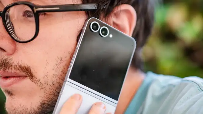 Galaxy Z Flip FE, certificazione dell'FCC anticipa alcuni aspetti tecnici