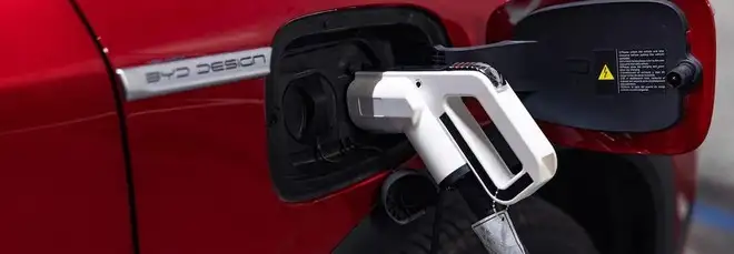 BYD, la ricarica ultraveloce megawatt è la nuova sfida a Tesla in Europa