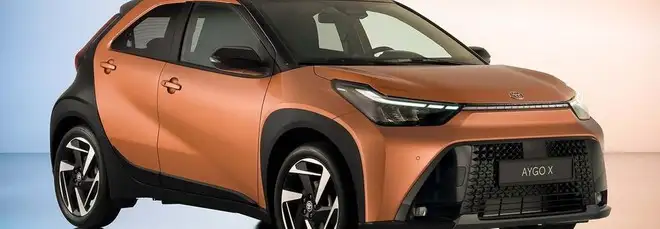 Toyota Aygo X, con il restyling evolve e diventa Full Hybrid
