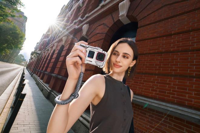 Insta360 Ace Pro 2 ora anche in versione Bianco Artico