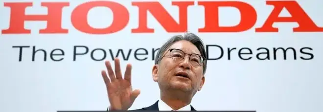 Honda rivede i propri piani: meno elettriche e più ibride nei prossimi anni