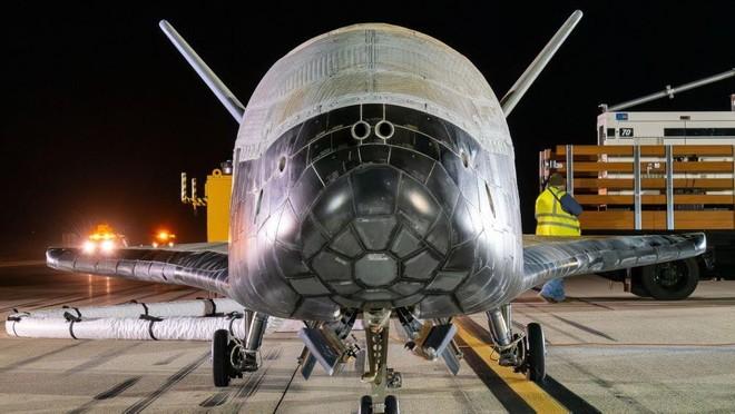 X-37B: il misterioso spazioplano USA riceve un miliardo di dollari in fondi