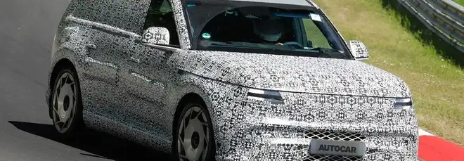 Genesis GV90: le foto spia del SUV di lusso elettrico a sei posti
