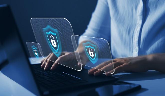 I virus viaggiano anche nelle immagini: cresce la minaccia 