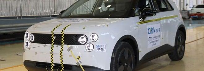 NIO Firefly, la compatta elettrica attesa in Europa è anche molto sicura