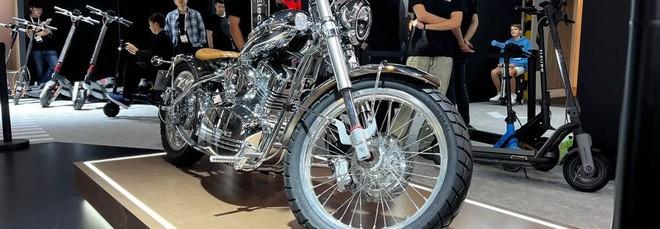 Furiosa, la moto elettrica di Navee che gioca a fare la chopper. Ecco quanto costa