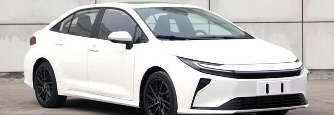 Ecco come sarà la nuova Toyota Corolla (almeno in Cina): look ispirato alla Prius