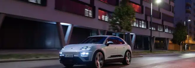 Porsche: la potenza dell'intelligenza artificiale per migliorare le batterie delle auto elettriche