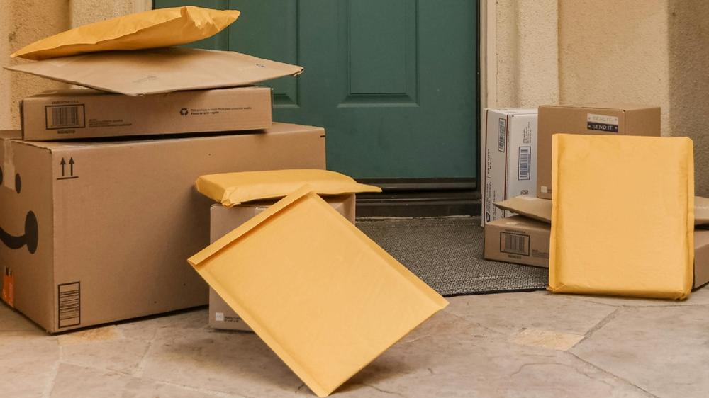 Man receives Nokia phone delivery 16 years after ordering them