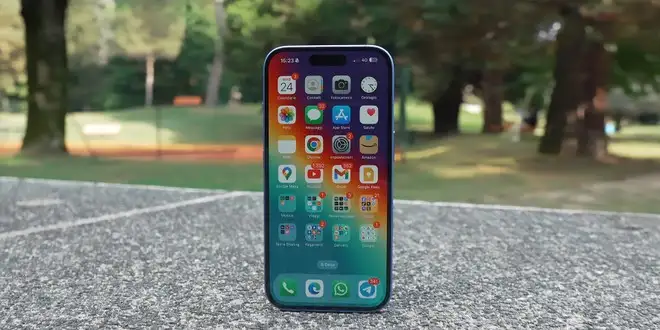 iPhone 17 potrebbe davvero avere un display più grande