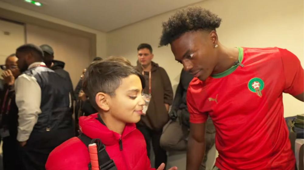 IShowSpeed gives blind fan brand new iPhone after wholesome on-stream meeting