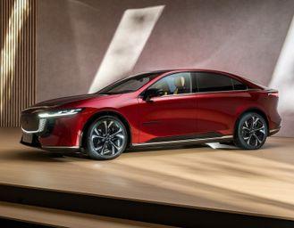Mazda ritarderà la prima elettrica tutta giapponese. Fino al 2029 punta sull'alleanza con Changan