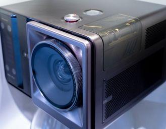 Hisense fa sul serio con i proiettori laser: il nuovo XR10 è un vero top di gamma