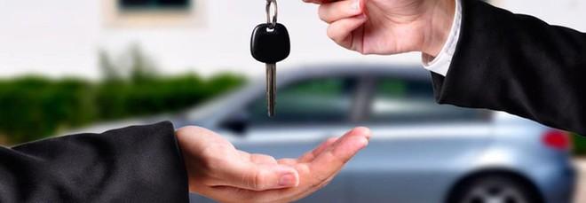 Mercato auto 2025: aumenta l'usato e diminuisce il nuovo, ecco la situazione