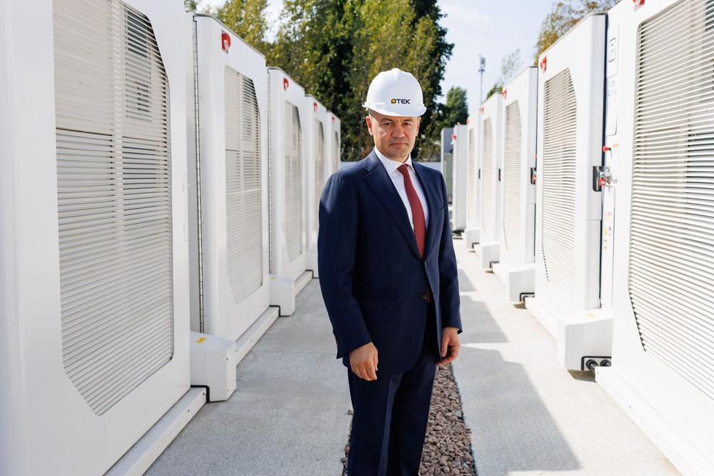 Ukraine’s energy giant launches critical battery storage system ahead of  winter worries
