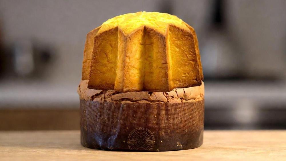 Natale. Arriva il Panettoro, il dolce metà pandoro e metà panettone che riesce a scontentare tutti