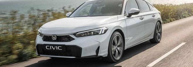 Honda Civic, svelato il restyling nel Regno Unito: ecco come cambia, le novità
