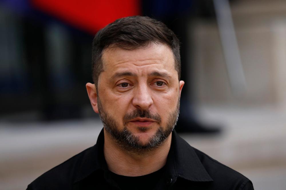 Strong EU sanctions 'best response' to Russia violating Poland's airspace, Zelensky says