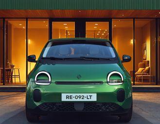 Ecco la nuova Renault Twingo E-Tech. Resta city car e costa 20.000 euro